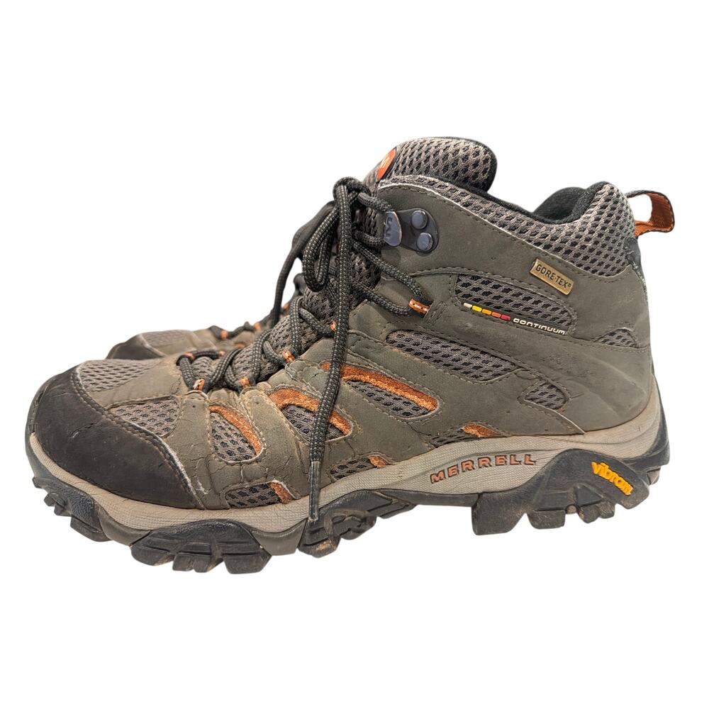 Merrell Men's Moab 2 Mid Waterproof hiking boot in the "Beluga" colorway.